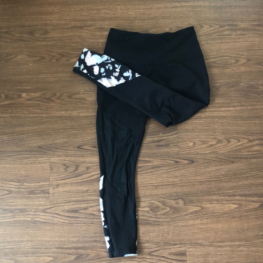 Black leggings
